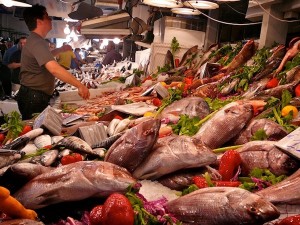 The Central Market fish section is even more alluring than the meats, belying the doomsday predictions that Mediterranean catches are alarmingly low.