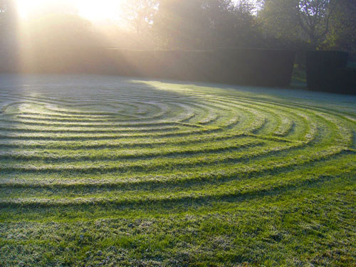 The Labyrinth at Burford Priory.