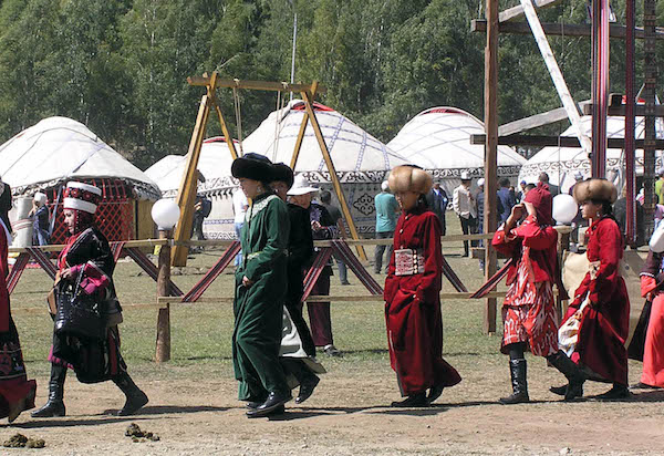 Scenes from the Nomadic Games(3).