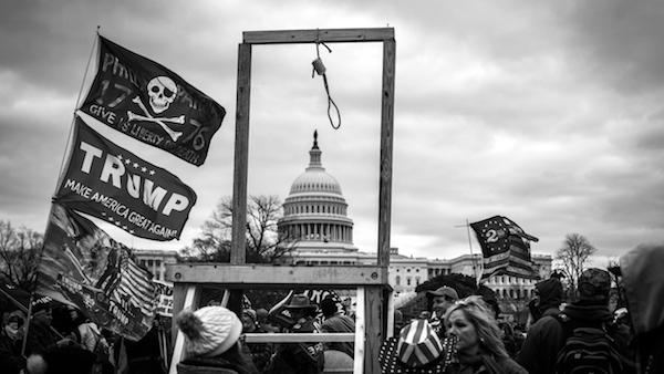 Noose at the Capitol on 6 January 2021