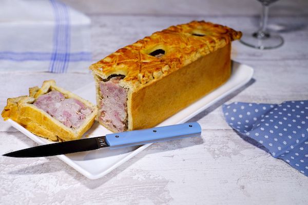 Paté de veau et jambon en croute.