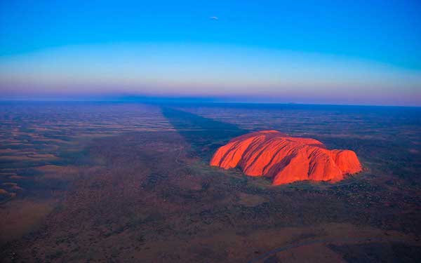 Eisiminger - The deep, deep blue above Uluru. (Photo: Marc Dozier.) 