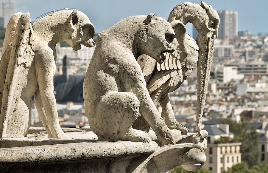 Gargoyles and chimeras of Notre-Dame, Paris. (Image by Bastiaan, via Wikimedia Commons.) 