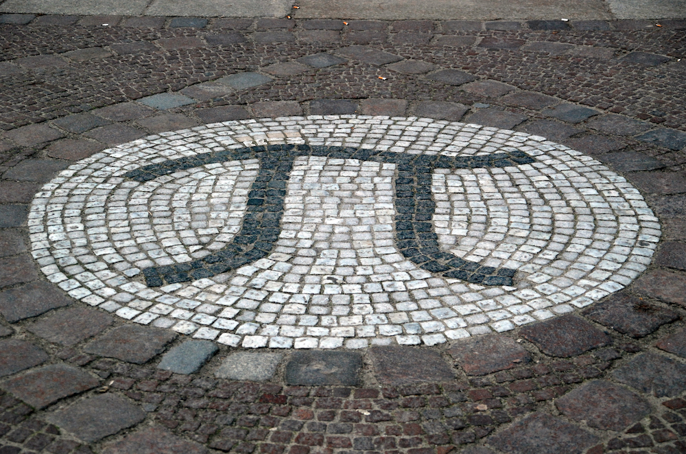 This mosaic is outside the mathematics building at the Technische Universität Berlin. (Photo: Via Wiktionary.org/Holger Motzkau.)