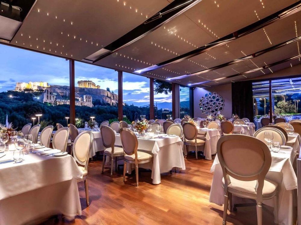 View of the Parthenon from Dionysos/Zonar’s Restaurant. (Photo: Athens 24.)