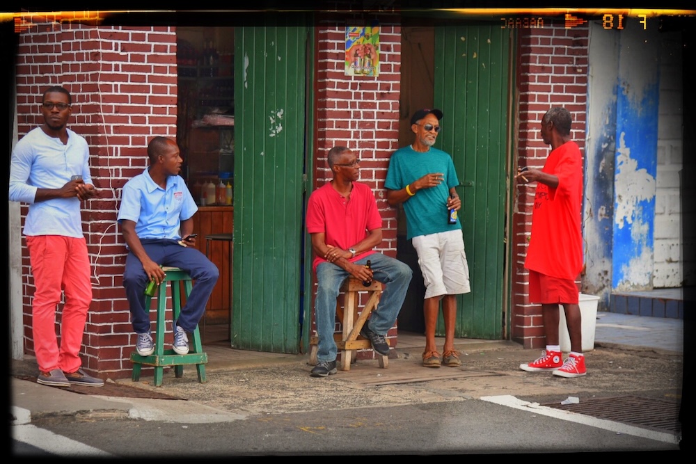 Grenada café scene. West Indies. (Photo: Chiara-Sophia Coyle.)