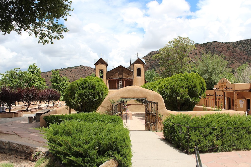 Santuario de Chimayo, New Mexico. (Photo: Wikimedia Commons/ MARELBU.)